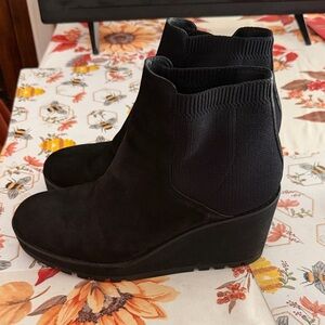 Eileen Fisher Adele Black Suede Wedge Chelsea Booties Size 8